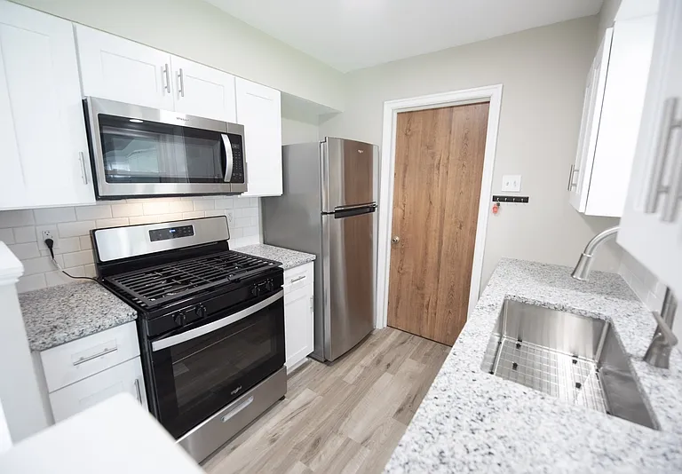 9328 W Ridgewood Dr — Photo 21