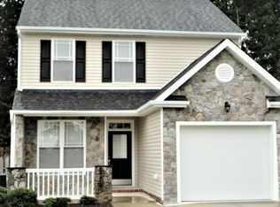 7167 Orchard Knob Dr, Raleigh, NC 27610