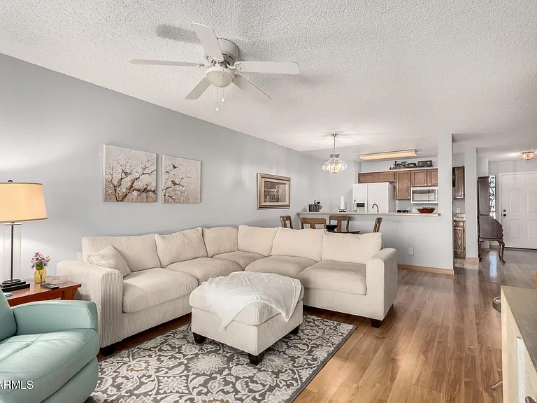 9264 W Morrow Dr — Photo 6