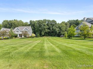 3769 Lake Birch St NE, Grand Rapids, MI 49525