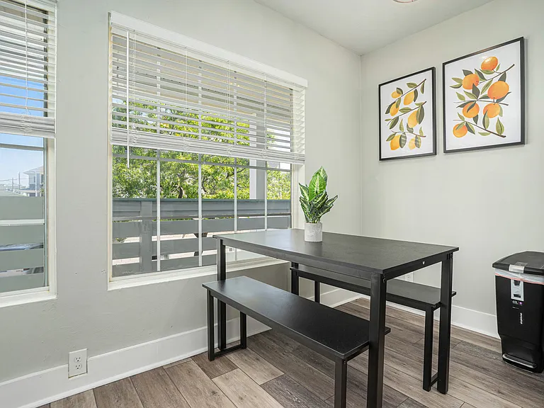 639 W Ocean View Ave — Photo 19