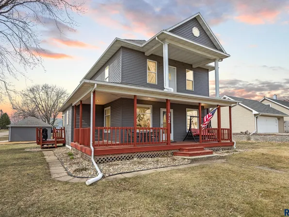 312 S Madison St, Humboldt, SD 57035