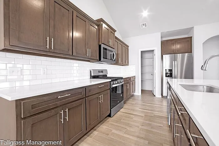 11705 E 107th St N — Photo 14