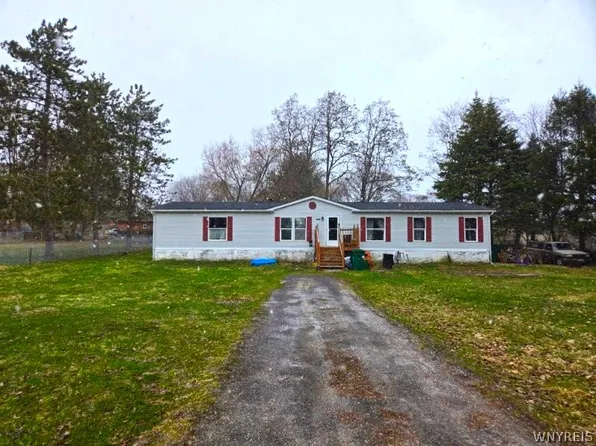 3041 Maple Ave, Oakfield, NY 14125