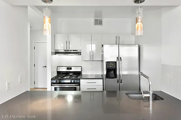 Rented by Living New York | media 8