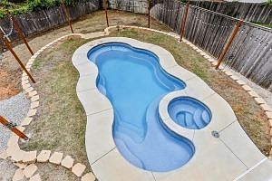 1st image of 3910 Kingsferry Ct