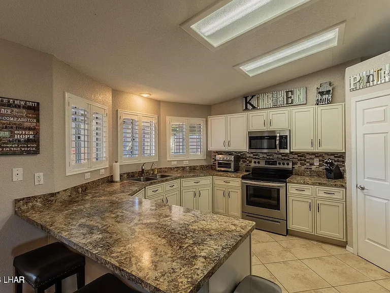 3117 Chemehuevi Blvd — Photo 3
