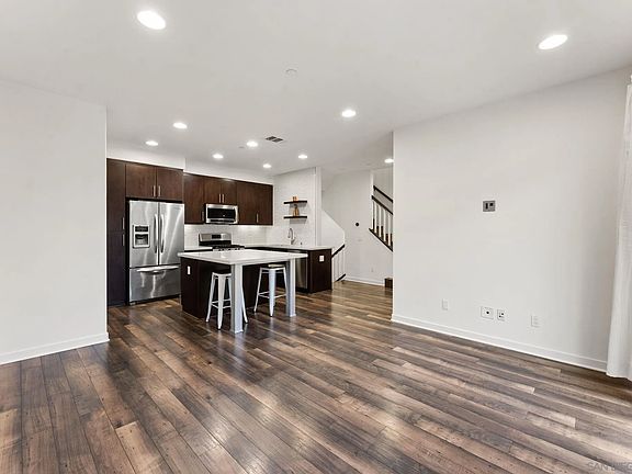 3rd image of 2188 Cosmo Way
