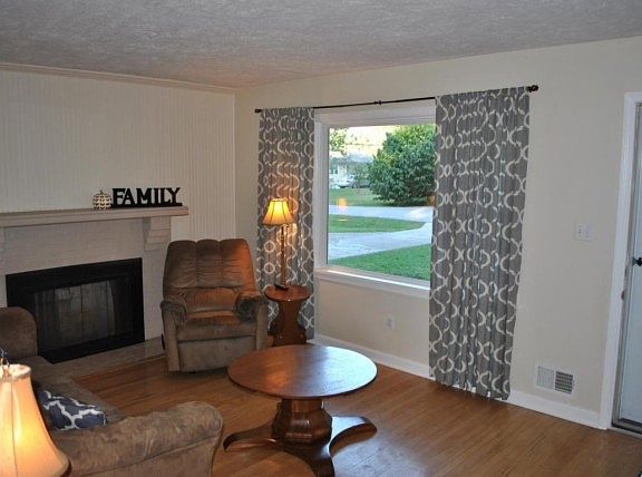 4th image of 5412 Bungalow Dr
