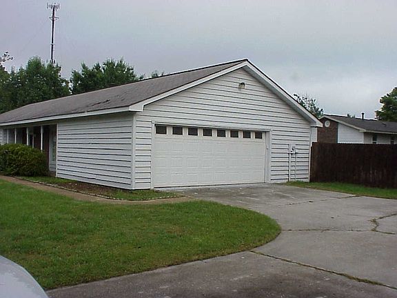 2nd image of 317 Gilchrist Dr