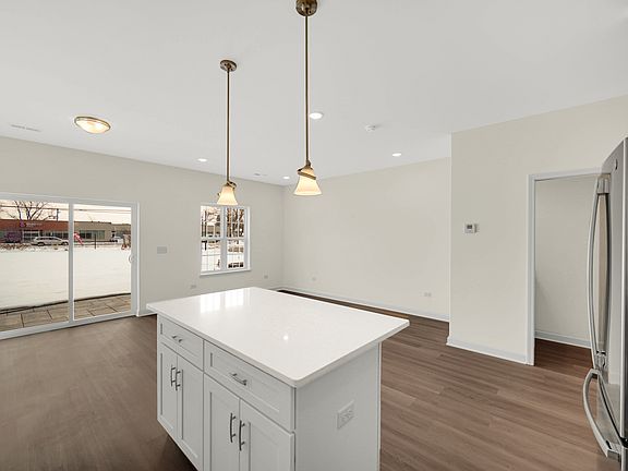 3rd image of 5404 135th St