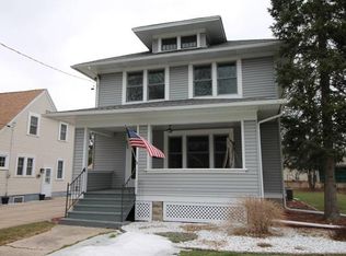 722 Eisenhower Ave, Janesville, WI 53545