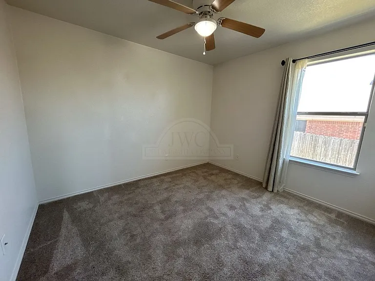 10105 Diana Dr — Photo 13