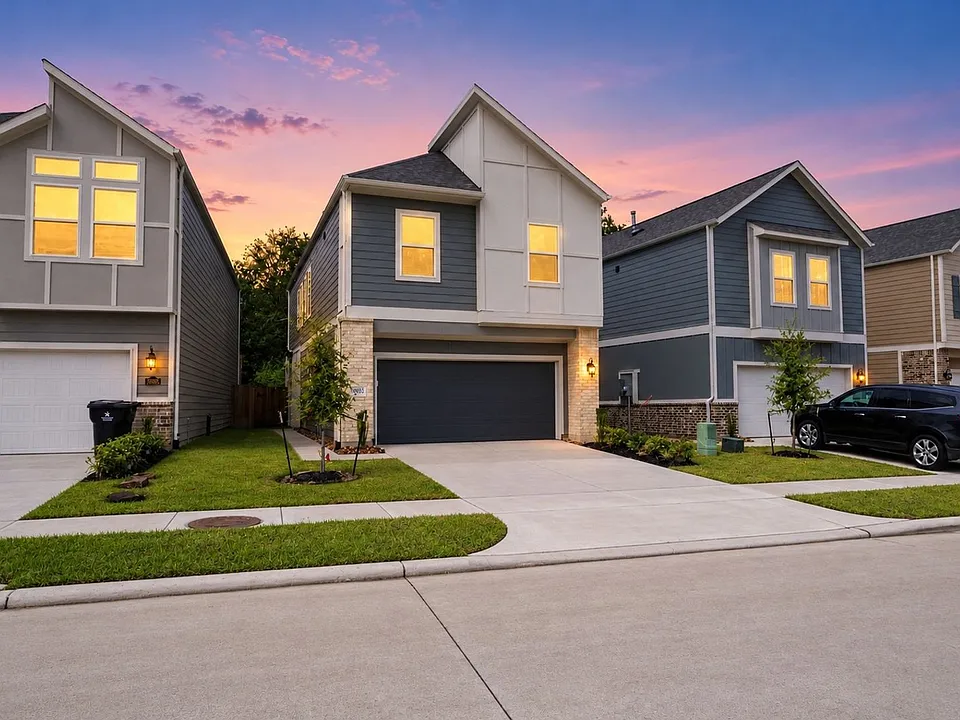19903 Emerald Bend Way