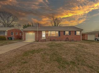 17 Prince James Dr, Hampton, VA 23669