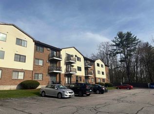 124 Mammoth Rd #206, Hooksett, NH 03106