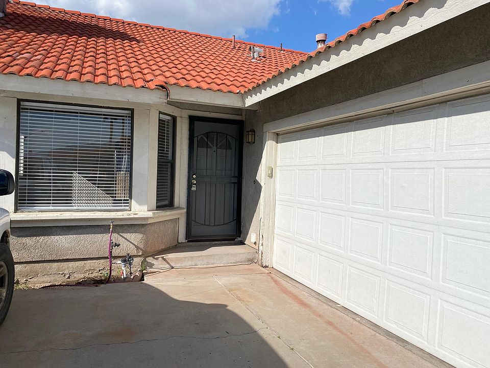 1st image of 1422 Coral Tree Ln