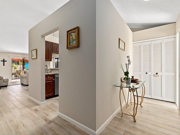 5th image of 12689 SE Cascades Court