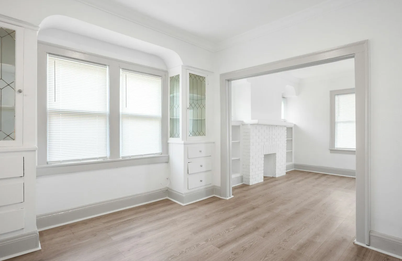 1554 Larchmont Road, Unit B — Photo 4
