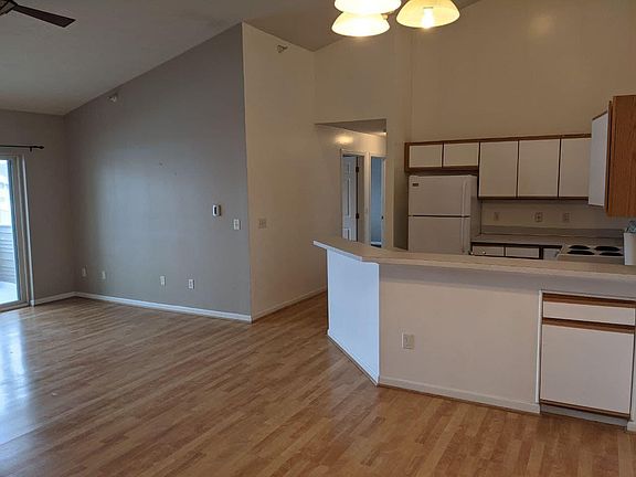 2nd image of 8522 Jasonville Ct SE