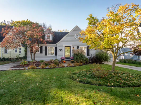 2338 Burchard St SE, East Grand Rapids, MI 49506