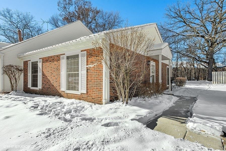 1st image of 36 Oak Valley Dr Unit 36