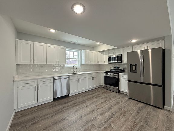 2nd image of 96 Collis St #A