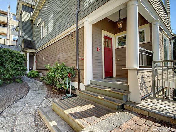 4th image of 1000 N Garden St #B201