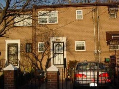 547 Christopher Ave, Brooklyn, NY, 11212