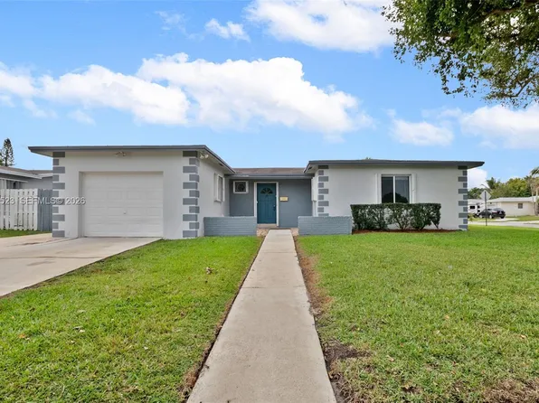 6572 SW 8th Ct, Pompano Beach, FL 33068