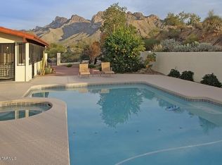 9621 N Calle Loma Linda, Tucson, AZ 85737