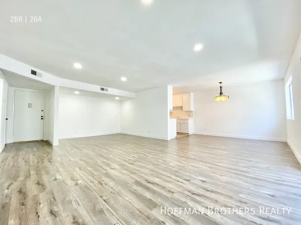 121 N Croft Ave, Los Angeles, CA