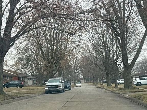 4th image of 15251 Elderwood St