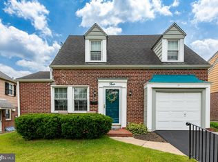 4 Holbrook Rd, Havertown, PA 19083