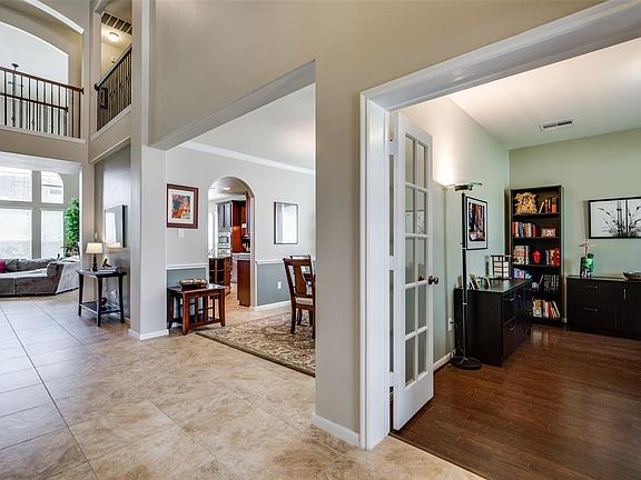 4th image of 4725 Serrano Dr