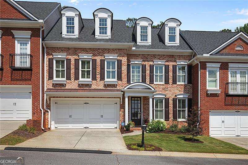 1st image of 3008 Village Green Cir