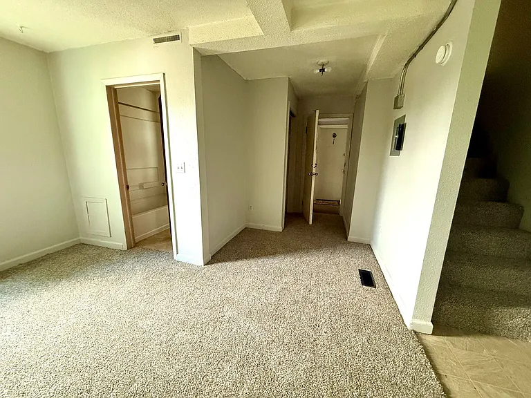 1515 S Norton Avenue (Alpha Team) — Photo 16