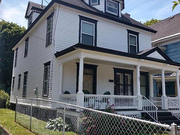 2nd image of 255 W Borden Ave