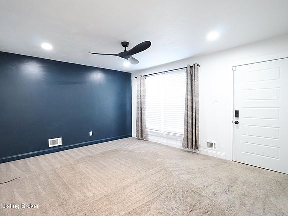 2nd image of 3038 Cabinwood Dr