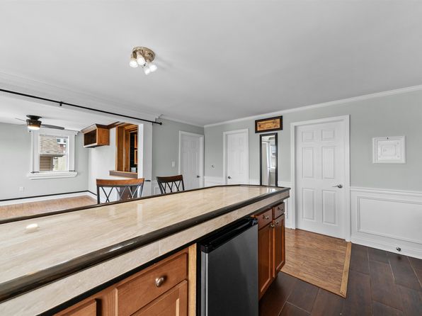 77 E 22nd St FLOOR 3, Bayonne, NJ 07002