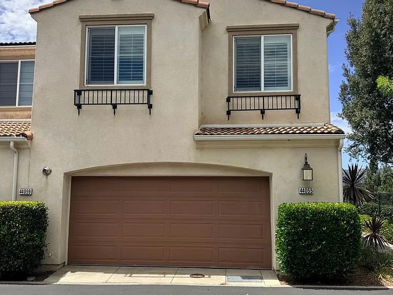 44055 Calle Luz — Photo 1