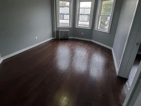 4th image of 98 Brookdale Ave #2L
