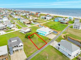 926 Palm Ridge Dr, Crystal Beach, TX 77650