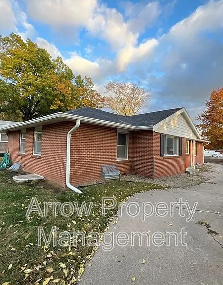 800 S 38th Street Ct #1 — Photo 10