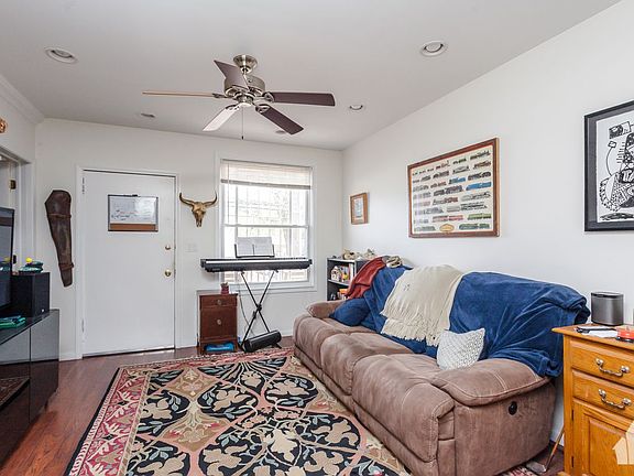 5th image of 3841 N Bernard St APT 1R