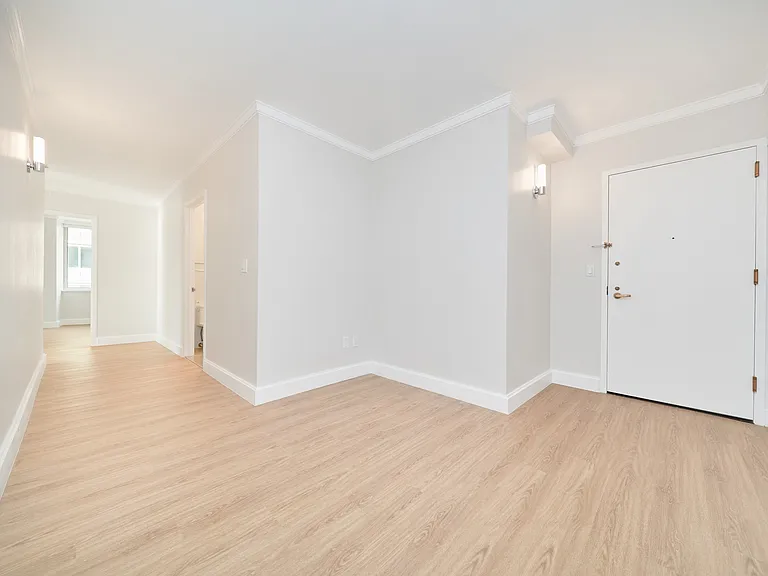 140 Riverside Blvd #1209 — Photo 16