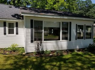 5961 E Maple St, Newaygo, MI 49337
