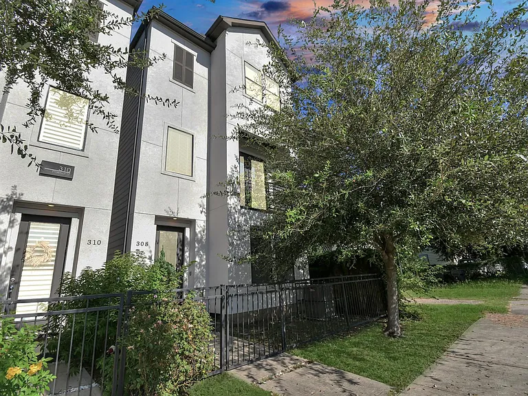 308 Palmer St — Photo 37