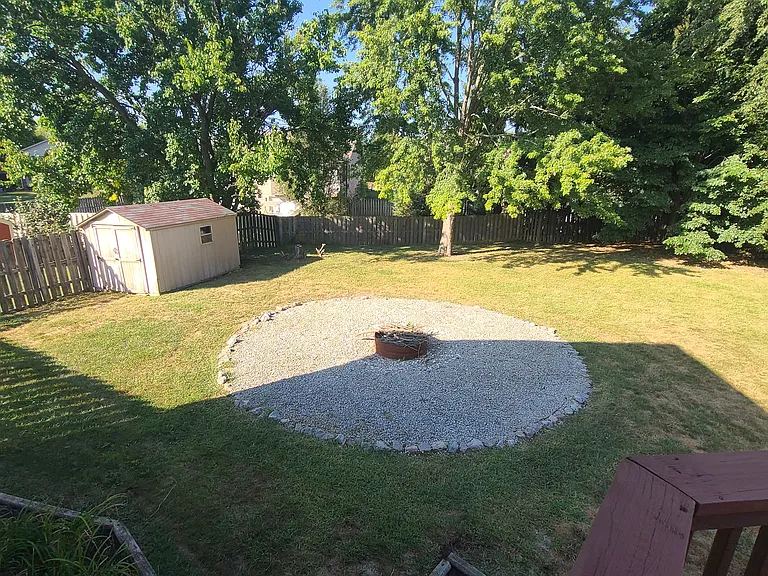 9820 Aylesworth Ln — Photo 63