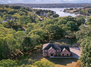 1028 Chula Vista Dr, Friendsville, TN 37737